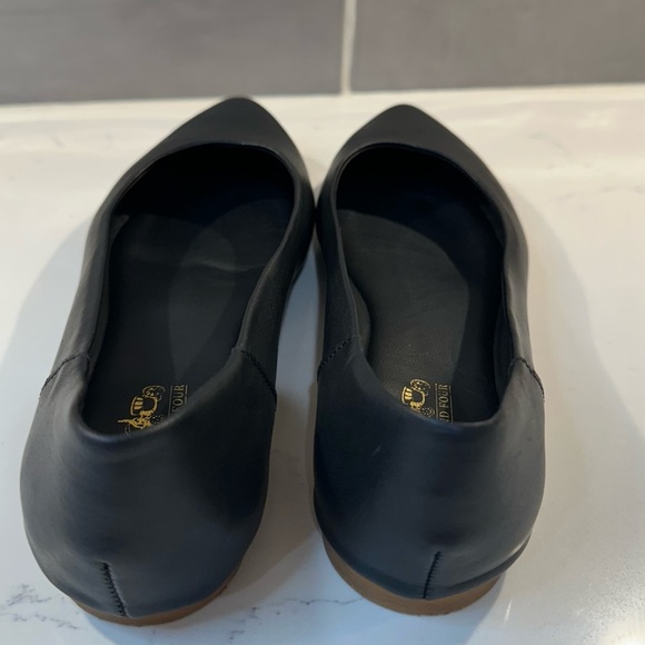 Coach and Four Black Leather Loafers Sleek Slip-On Comfortable Design - Picture 4 of 10